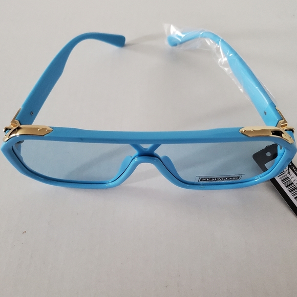 NY Sunglasses - Picture 2 of 6